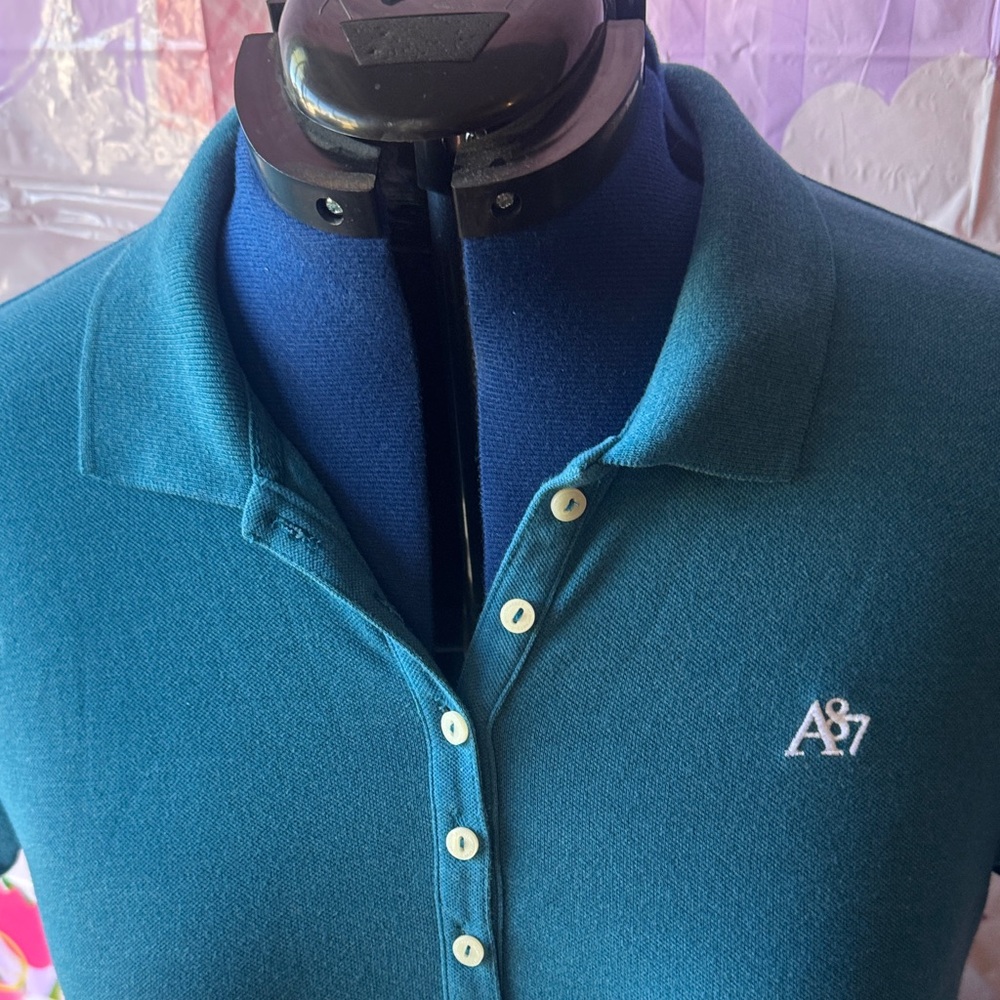 AÉROPOSTALE 87 Teal Polo Top with Button Front